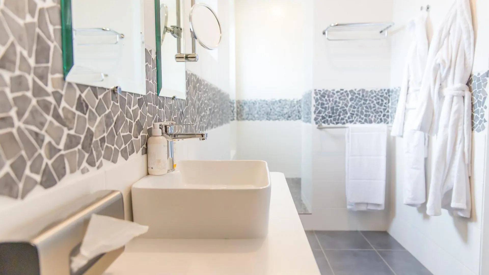 ****  Hotel La Baie Des Anges Spa Marin Landéda Francja